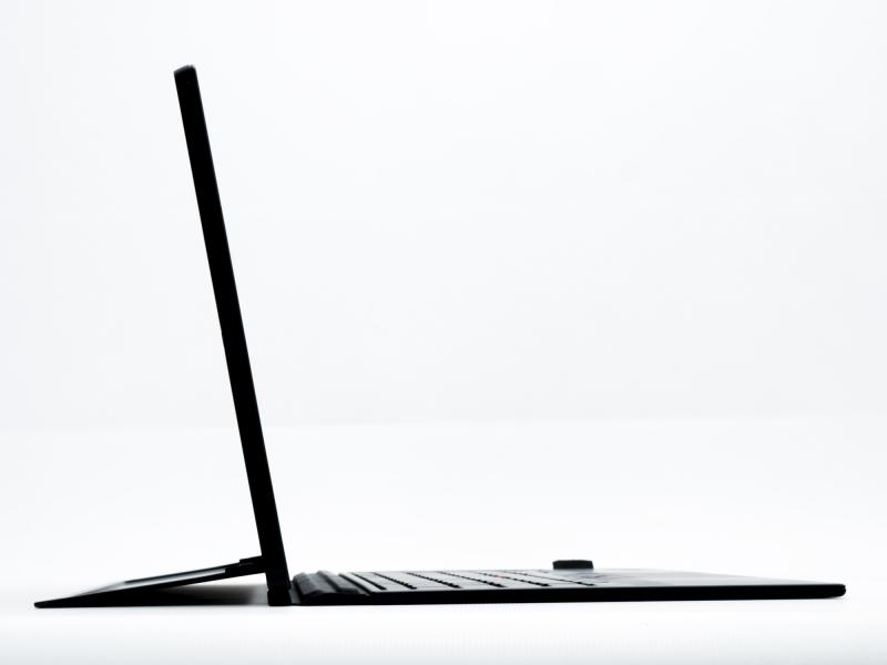 Lenovo ThinkPad X1 tablet 2nd | 256 GB | Wie neu | Intel Core i5-7Y54 | 12 Zoll | Windows 10 Pro | schwarz
