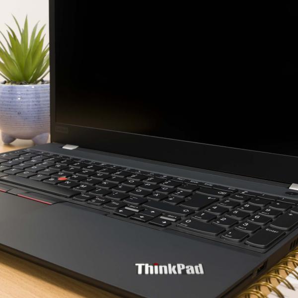 Lenovo ThinkPad T15 G2 | 256 GB | i5-1135G7 | 1920 x 1080 | Wie neu | DE-QWERTZ | Win 11 Pro | 8 GB | 15.6 Zoll